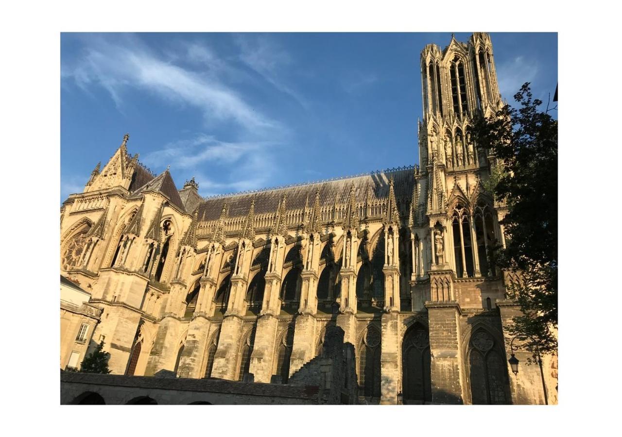 Chez La Reg'- Aux Pieds De La Cathedrale Lejlighed Reims Eksteriør billede